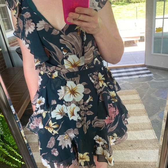 Jade green floral ruffled mini dress - Picture 2 of 6